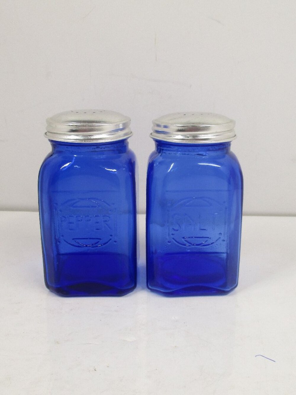 Cobalt Blue Glass 4.5" Tall Salt & Pepper Shaker Set Aluminum Lid